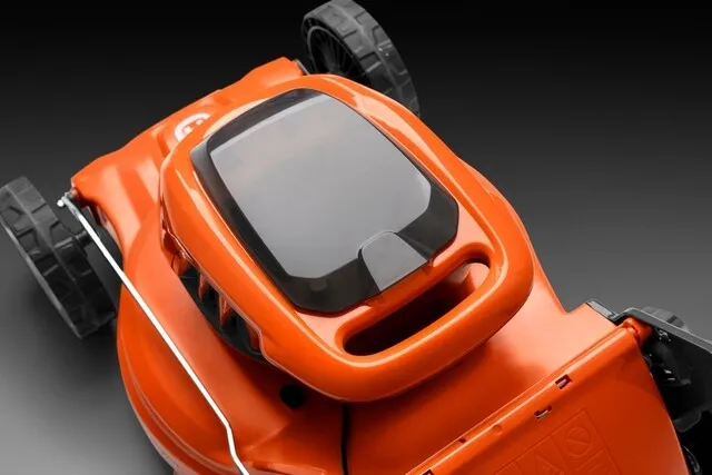HUSQVARNA LB 144I ACCU GRASMAAIER  MET ACCU EN LADER